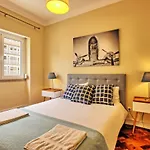 Lejlighed Almirante 3-four Bedrooms