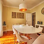 Almirante 3-four Bedrooms Lejlighed