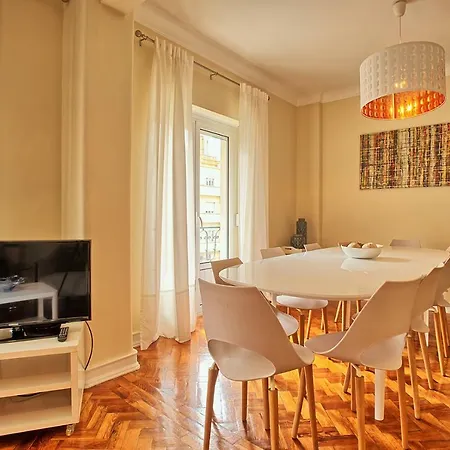 Almirante 3-four Bedrooms Lejlighed Lisboa