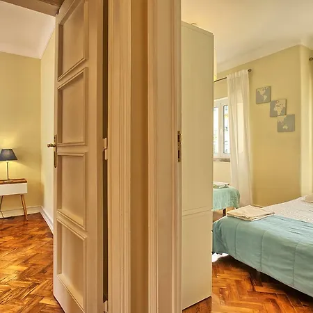Almirante 3-four Bedrooms Lissabon