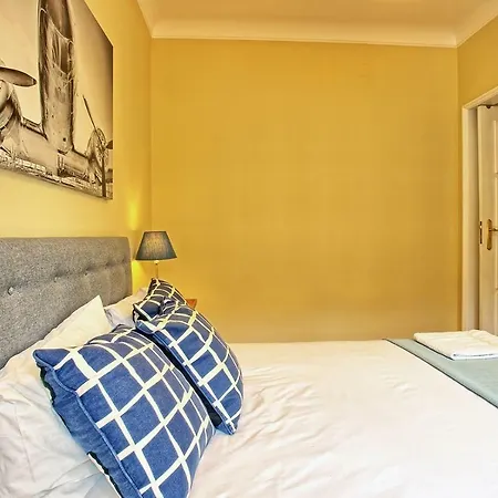 Almirante 3-four Bedrooms Lissabon