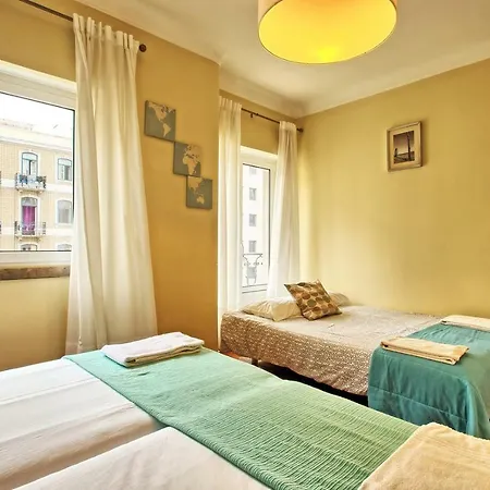 Apartment Almirante 3-four Bedrooms Lissabon