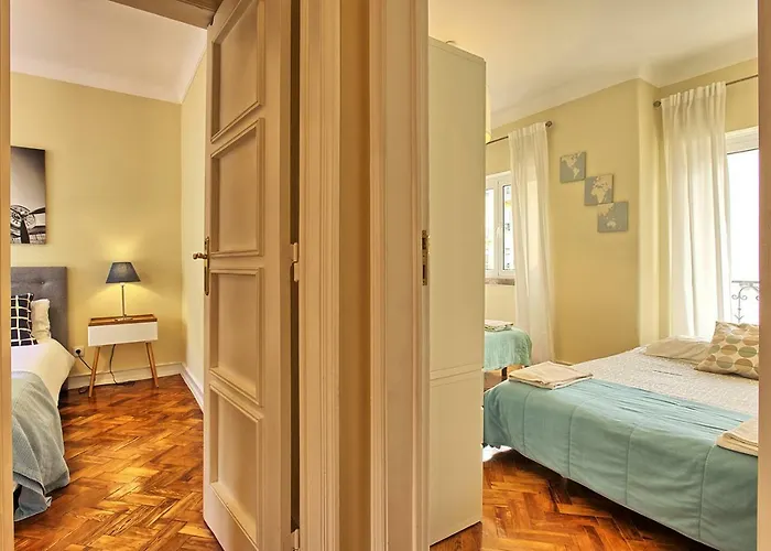 Almirante 3-four Bedrooms 리스본