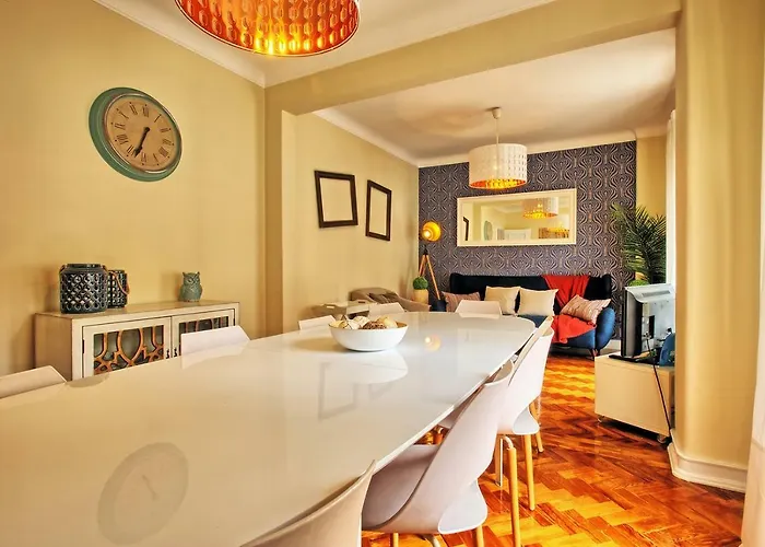 Almirante 3-four Bedrooms *