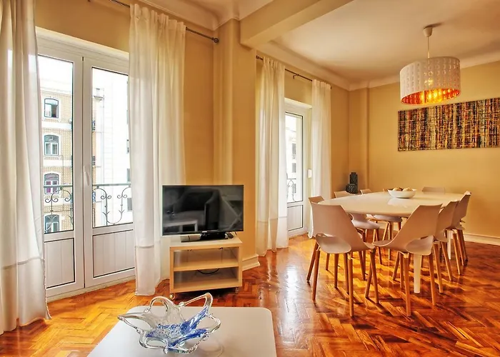 아파트 Almirante 3-four Bedrooms 리스본