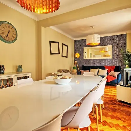 Almirante 3-four Bedrooms *