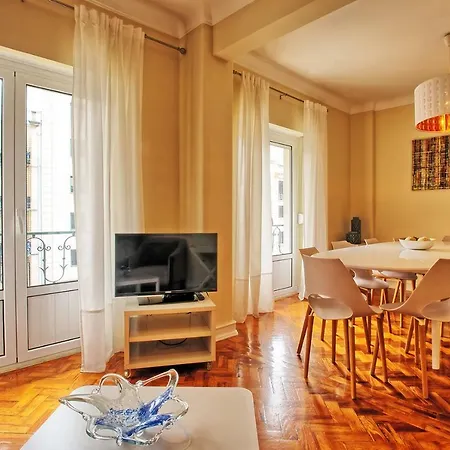 Apartment Almirante 3-four Bedrooms Lisbon
