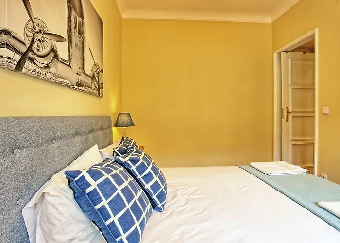 Almirante 3-four Bedrooms ליסבון